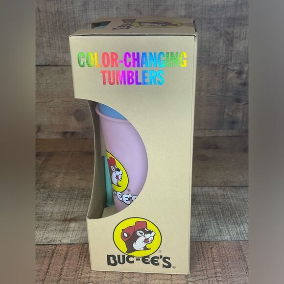 NEW Buc-ee’s Color Changing Tumblers set of 5 Tumblers Cups with Lids and Straws - Picture 3 of 7
